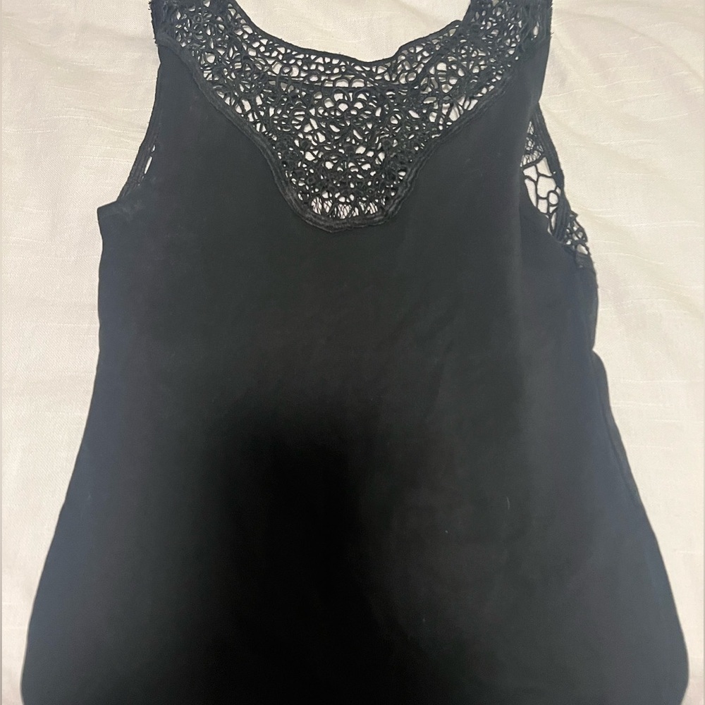 Beautiful low back lace Guess xs